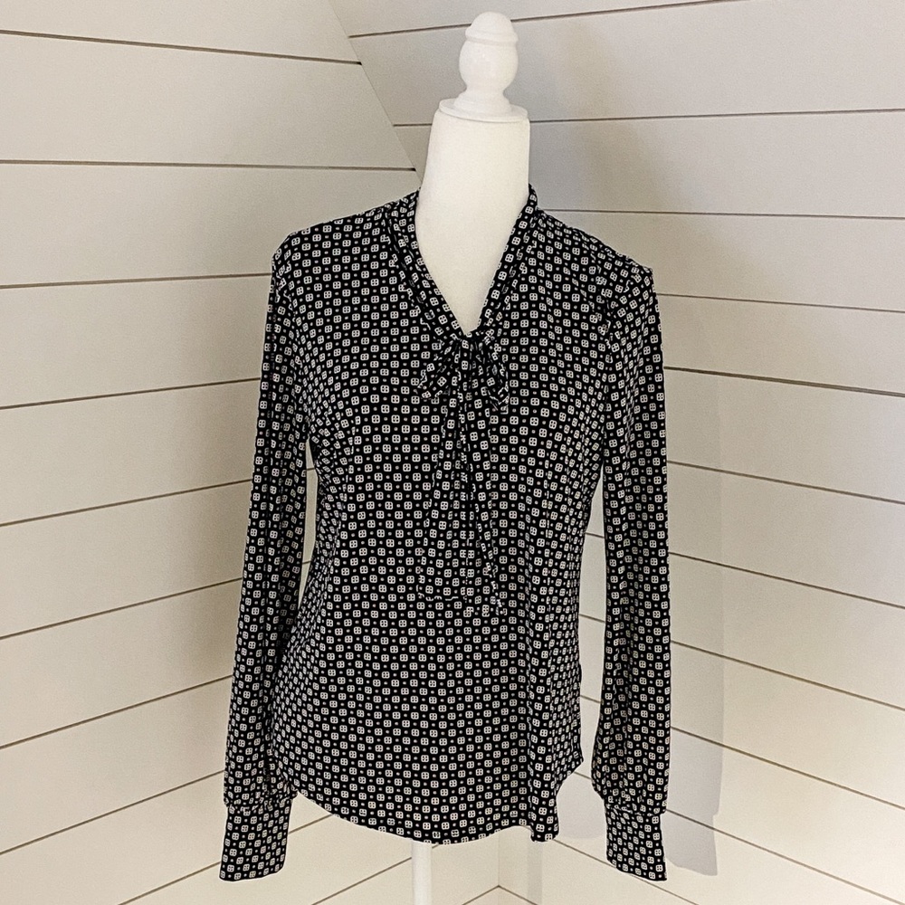 EUC Adrianna Papel Vintage Style Blouse